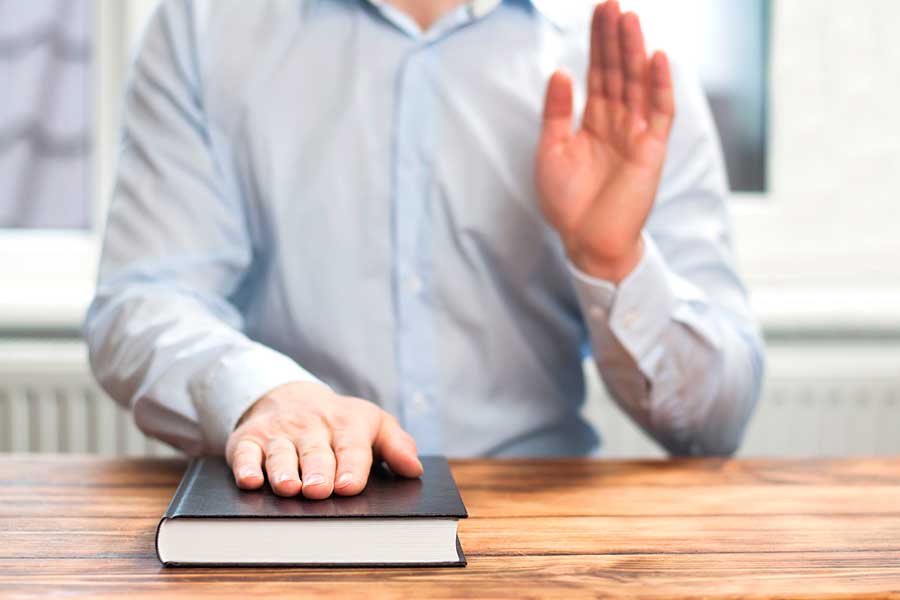 Получение гражданства Румынии при присяге