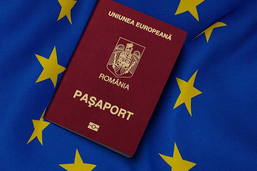 Как переехать на ПМЖ с паспортом Румынии